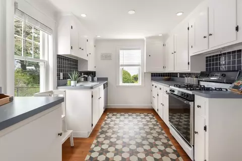 Kitchen - 8 Crosby, Beverly, MA 01915 photo 1 of 4
