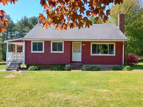 888 Plymouth St, Middleboro, MA 02346