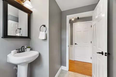 3 Pierce St, Hudson, MA 01749 photo 15