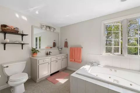 Bath - 8 Tobin Dr, Dudley, MA 01571 photo 2 of 3
