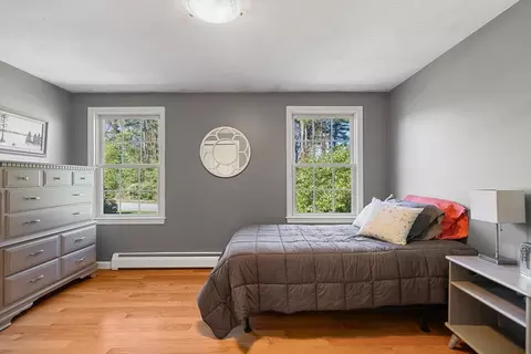 Bedroom - 8 Tobin Dr, Dudley, MA 01571 photo 6 of 7