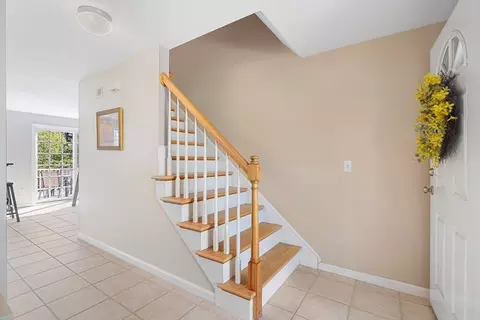 Entry Way - 8 Tobin Dr, Dudley, MA 01571 photo 1 of 3