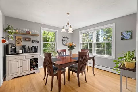 Dining - 8 Tobin Dr, Dudley, MA 01571 photo 2 of 3