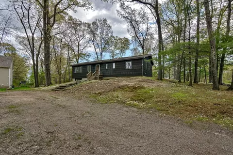 Exterior - 44 Bailey Ln, Georgetown, MA 01833 photo 1 of 10