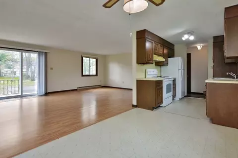 Living - 44 Bailey Ln, Georgetown, MA 01833 photo 5 of 6
