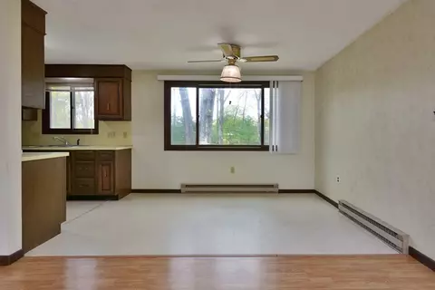 Living - 44 Bailey Ln, Georgetown, MA 01833 photo 6 of 6