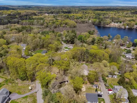 View/Area - 44 Bailey Ln, Georgetown, MA 01833 photo 1 of 6