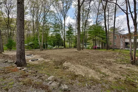 Exterior - 44 Bailey Ln, Georgetown, MA 01833 photo 7 of 10