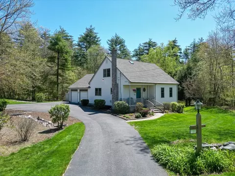23 Segur Ln, Belchertown, MA 01007