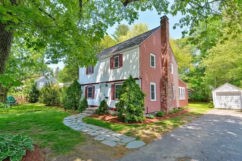 74 Spruce St, Framingham, MA 01701