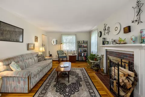 33 Boeske Ave, Maynard, MA 01754 photo 5