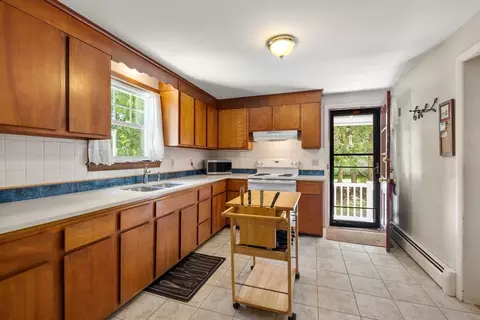 33 Boeske Ave, Maynard, MA 01754 photo 8