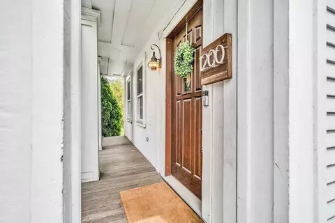 1200 Washington St, Holliston, MA 01746