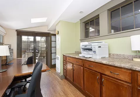 7 Greenleaf Ter, Worcester, MA 01602 photo 32
