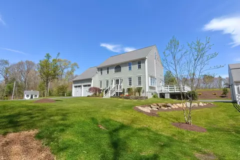 Exterior - 128 Smith St, Attleboro, MA 02703 photo 2 of 10