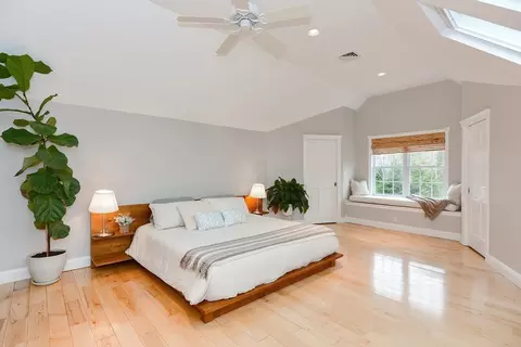 Bedroom - 128 Smith St, Attleboro, MA 02703 photo 4 of 6