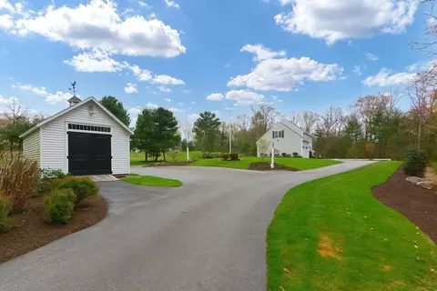 Exterior - 128 Smith St, Attleboro, MA 02703 photo 4 of 10