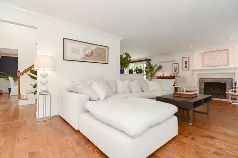 Living - 128 Smith St, Attleboro, MA 02703 photo 2 of 6