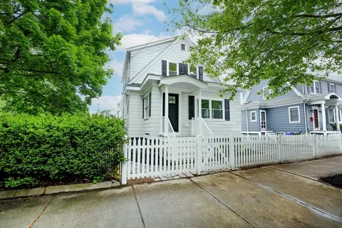 74 Beach St, Malden, MA 02148