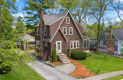Exterior - 20 Lawrence Rd, Reading, MA 01867 photo 2 of 7