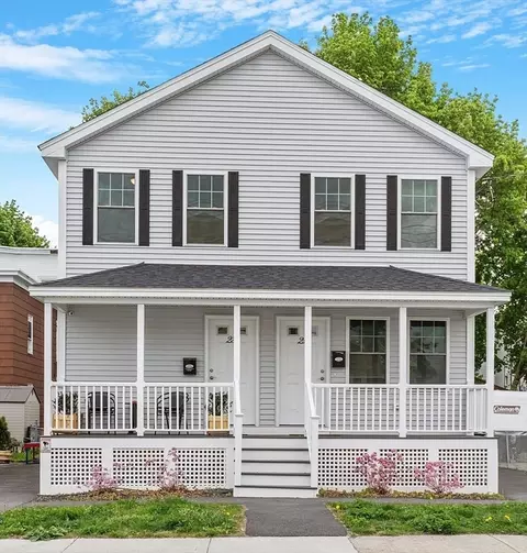 21-23 Brookfield St, Lawrence, MA 01843