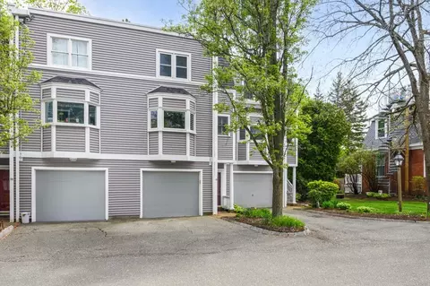 117 High St #19, Ipswich, MA 01938