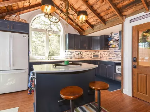 38 Cote Ln, Sutton, MA 01590 photo 3