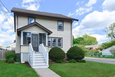 36 Essex St, Framingham, MA 01702