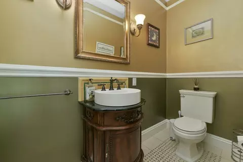 Bath - 61 Grant St, Needham, MA 02492 photo 4 of 4