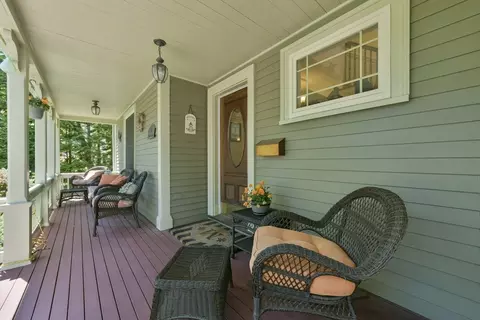 Exterior - 61 Grant St, Needham, MA 02492 photo 3 of 4