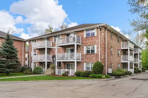 10 Karen Cir #14, Billerica, MA 01821