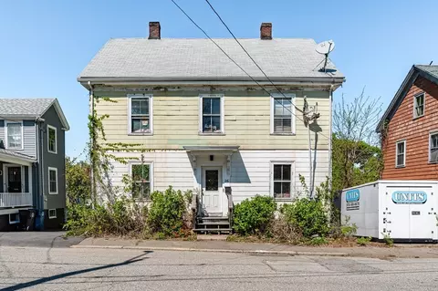 26 Phillips St, Salem, MA 01970
