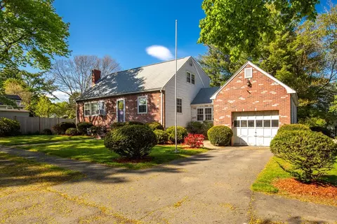 Exterior - 10 Powers St, Beverly, MA 01915 photo 2 of 6