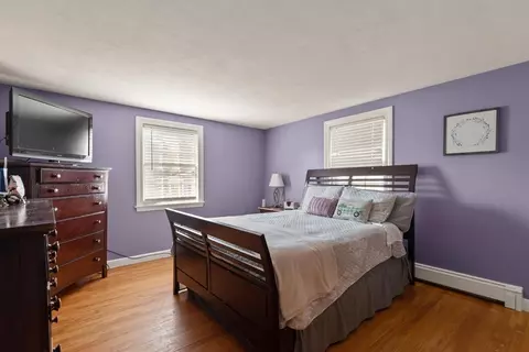 Bedroom - 10 Powers St, Beverly, MA 01915 photo 1 of 5