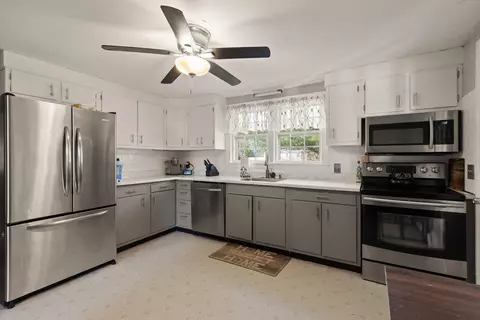 Kitchen - 10 Powers St, Beverly, MA 01915 photo 3 of 3