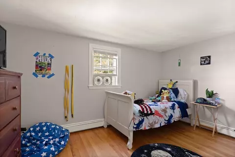 Bedroom - 10 Powers St, Beverly, MA 01915 photo 3 of 5