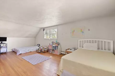 Bedroom - 10 Powers St, Beverly, MA 01915 photo 5 of 5