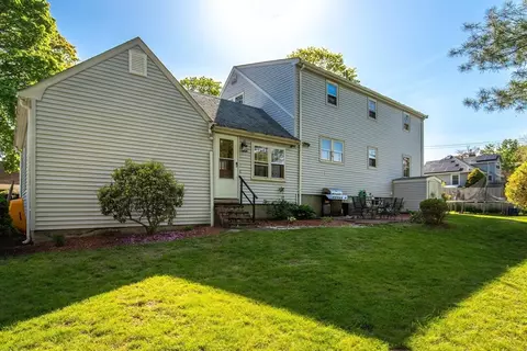 Exterior - 10 Powers St, Beverly, MA 01915 photo 6 of 6