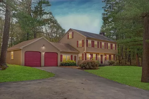 35 King George Dr, Boxford, MA 01921