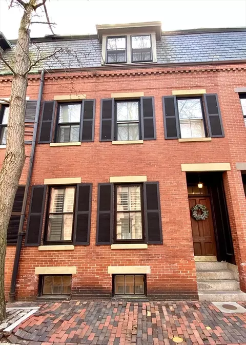 52 Gray St #2, Boston, MA 02116