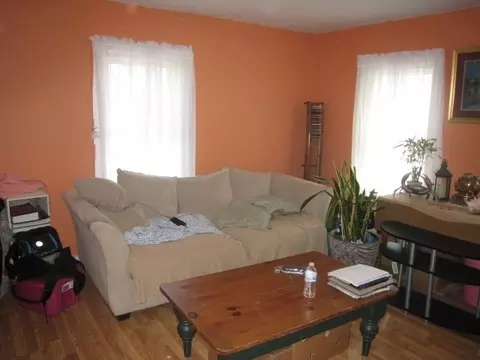 98 Pleasant St, Gloucester, MA 01930 photo 5