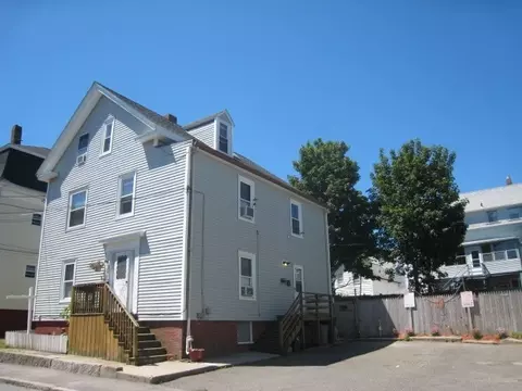98 Pleasant St, Gloucester, MA 01930 photo 3