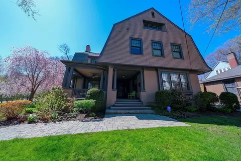Exterior - 37 Evans Rd, Brookline, MA 02445 photo 6 of 11
