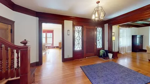 Entry Way - 37 Evans Rd, Brookline, MA 02445 photo 4 of 5