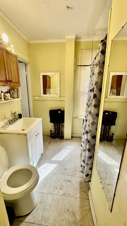57-59 Tyler St, Springfield, MA 01109 photo 6