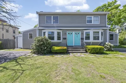 71 Hartford St #71, Newton, MA 02461