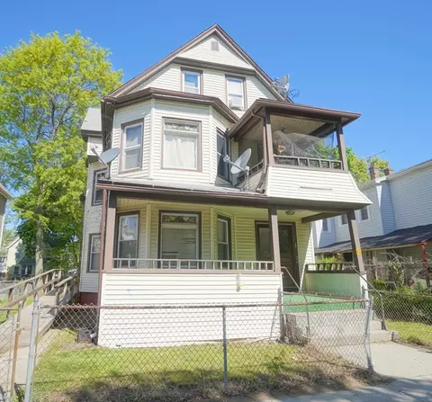 42 Hall St, Springfield, MA 01108 photo 3