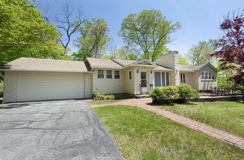 84 Newton Ave N, Worcester, MA 01602