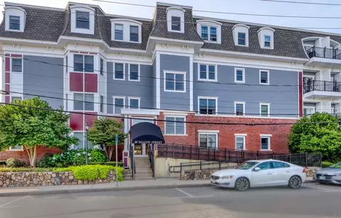 16 Willow St #201, Melrose, MA 02176