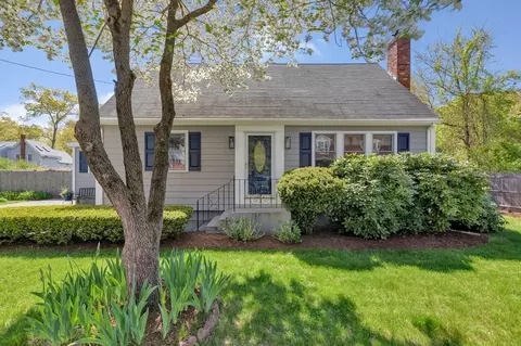 5 B St, Billerica, MA 01821